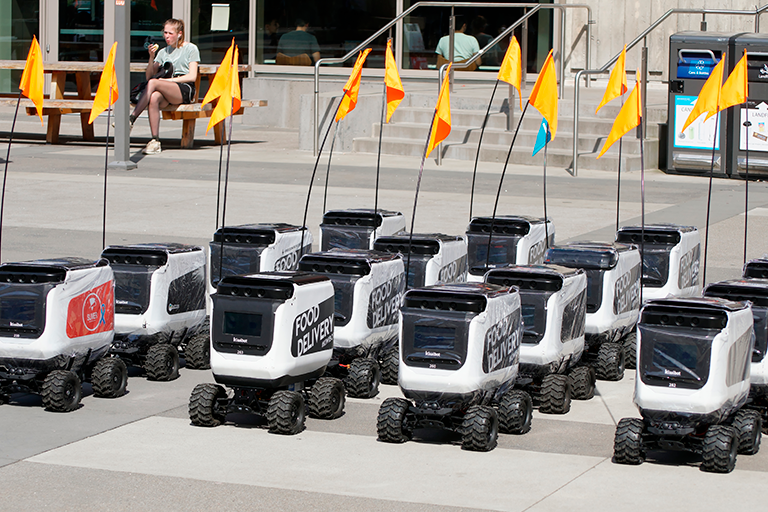robots_comida_logistica_inteligente_tendencias_digitales_coronavirus_sm_digital