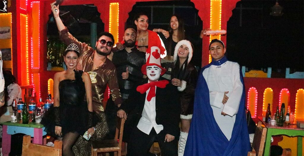 fiesta sm hallowen De los mensajes de texto a la revolución digital, así han sido nuestros 20 años de historia